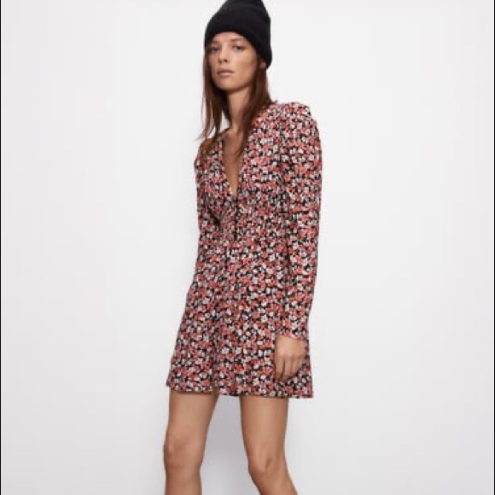 Zara v-neck floral dress